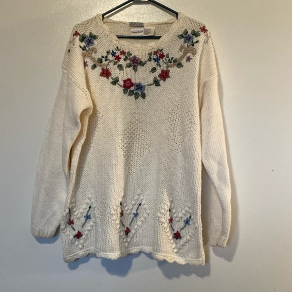 Bobbie Brooks knitted by hand pearl ramie blend flower cozy rare sweater…